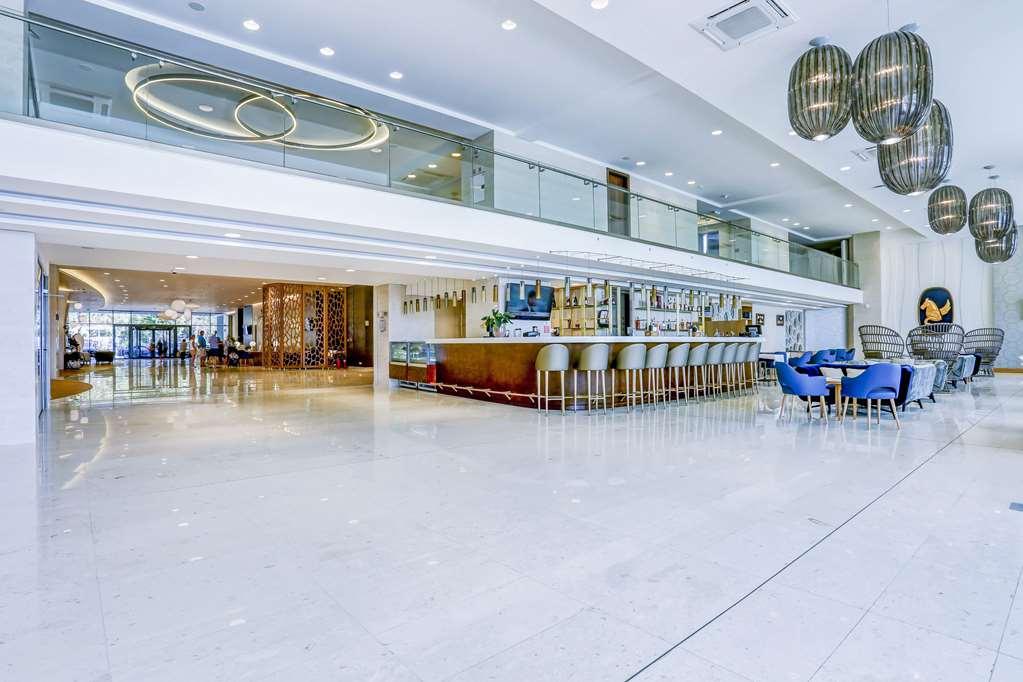 Maritim Hotel Paradise Blue Albena Beltér fotó